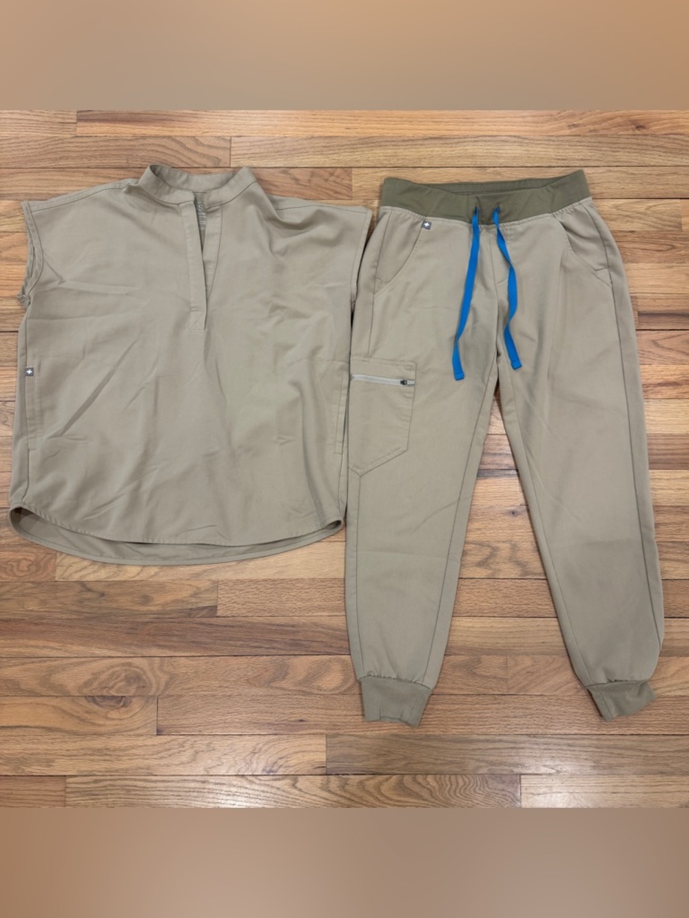 FIGS Khaki Scrub Top and Jogger Bottom Set XS